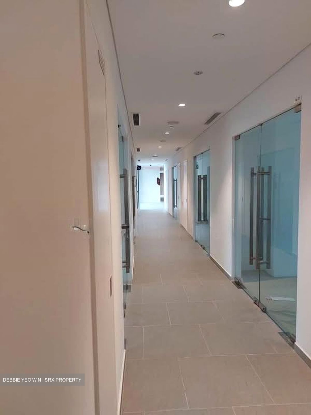Woods Square (D25), Office #529999591